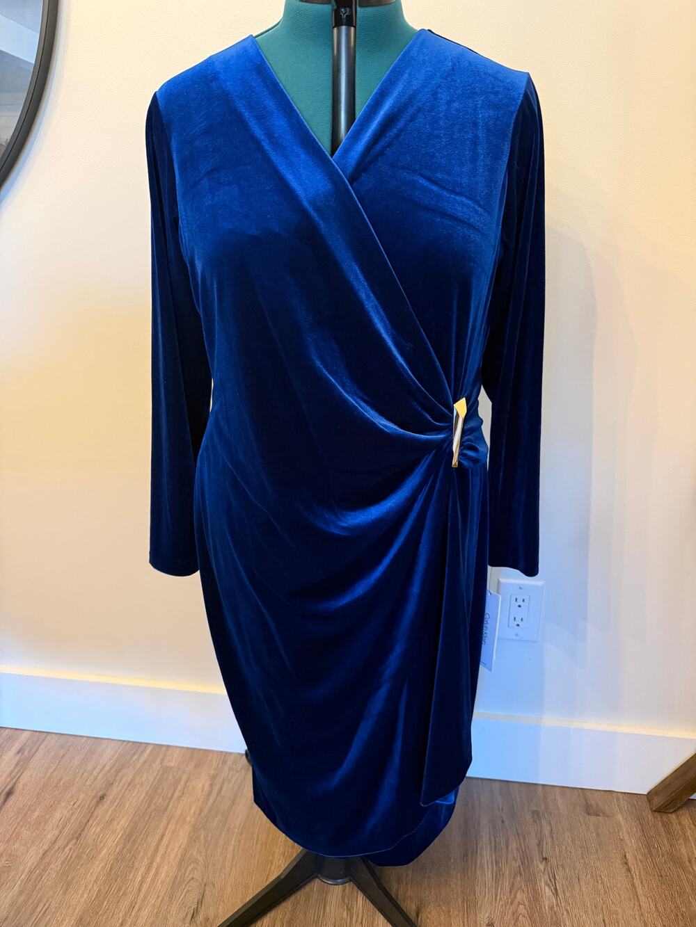 Calvin Klein Women's Velvet Side Bar Trim Dress Sapphire Blue Size 18W